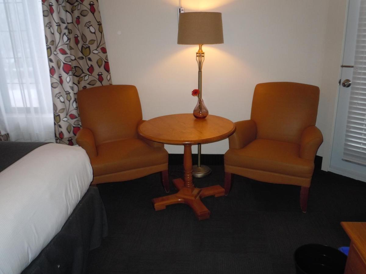 L'Auberge Du Lac St-Pierre ทรัวส์-ริวิแยร์ ภายนอก รูปภาพ